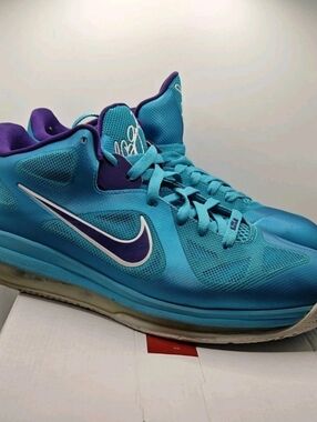Nike LeBron 9 Low Summit Lake Hornets Size 11 Blue Purple 2012 Box 510811-400